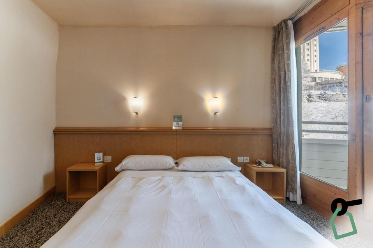 Hotiday Hotel Colle Sestriere Buitenkant foto