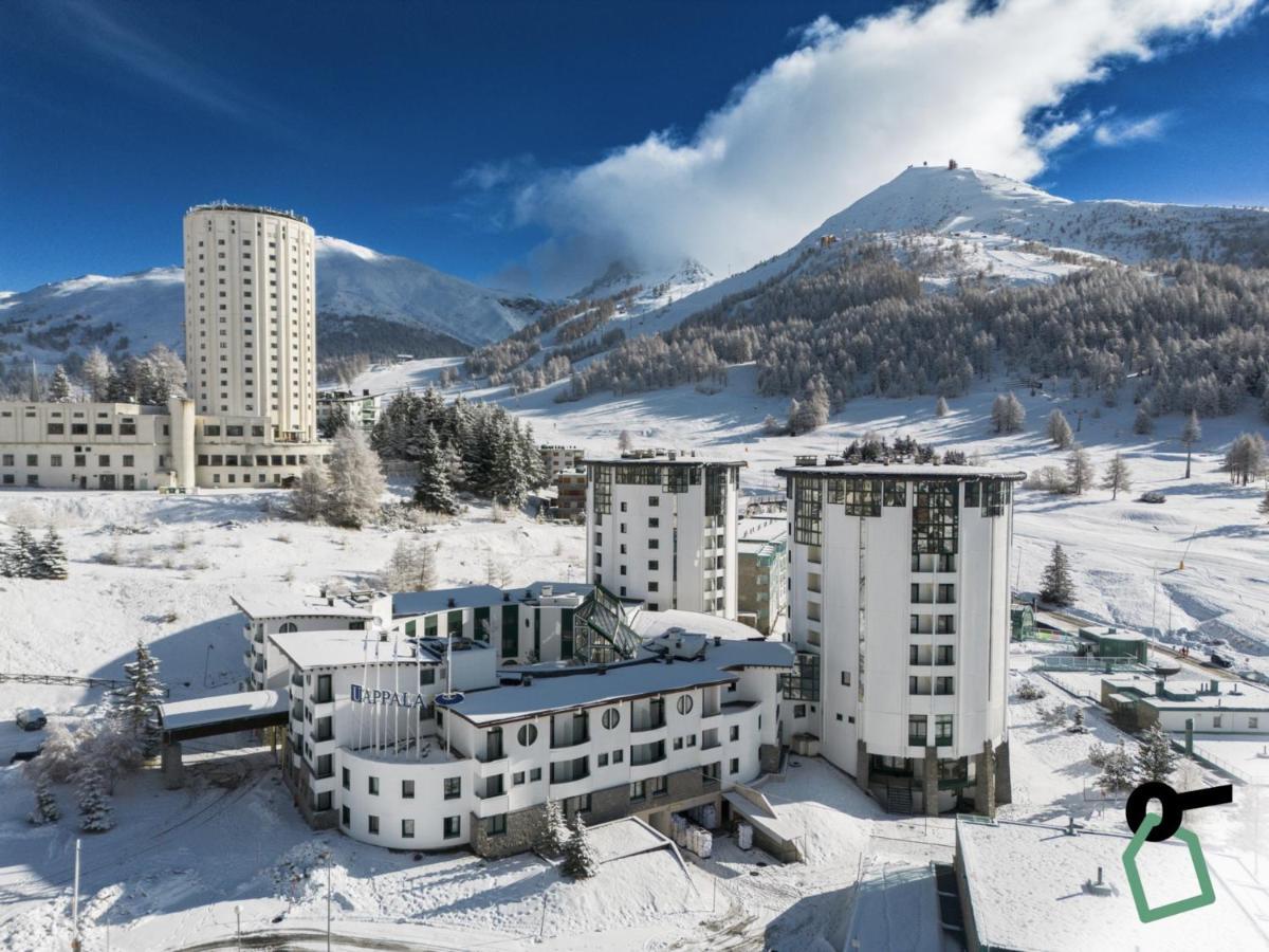 Hotiday Hotel Colle Sestriere Buitenkant foto
