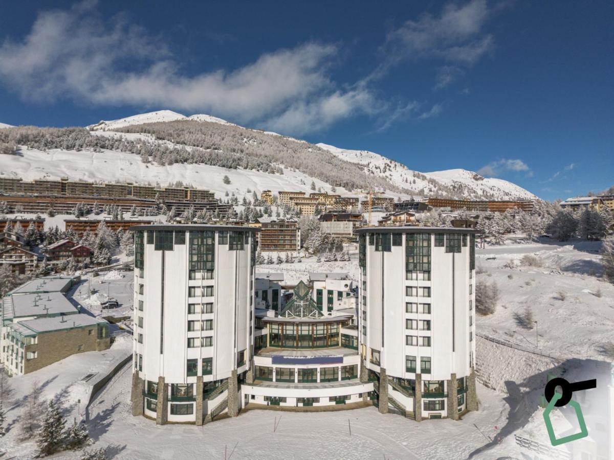 Hotiday Hotel Colle Sestriere Buitenkant foto