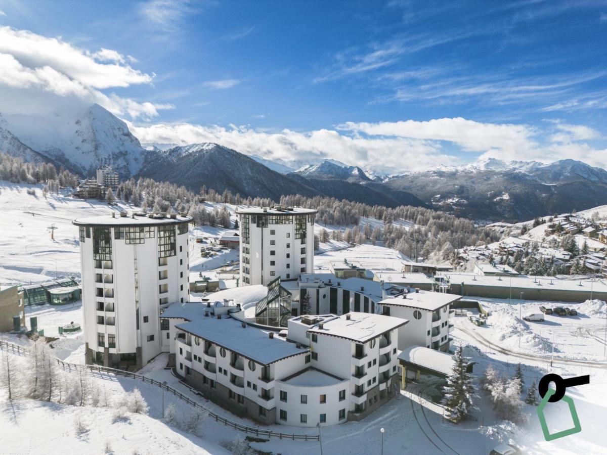 Hotiday Hotel Colle Sestriere Buitenkant foto